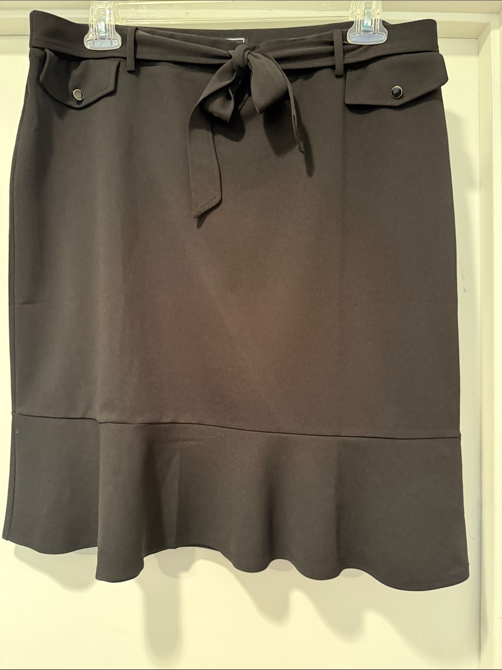 Tie-Waist Ruffle-Hem A-Line Skirt - Black
